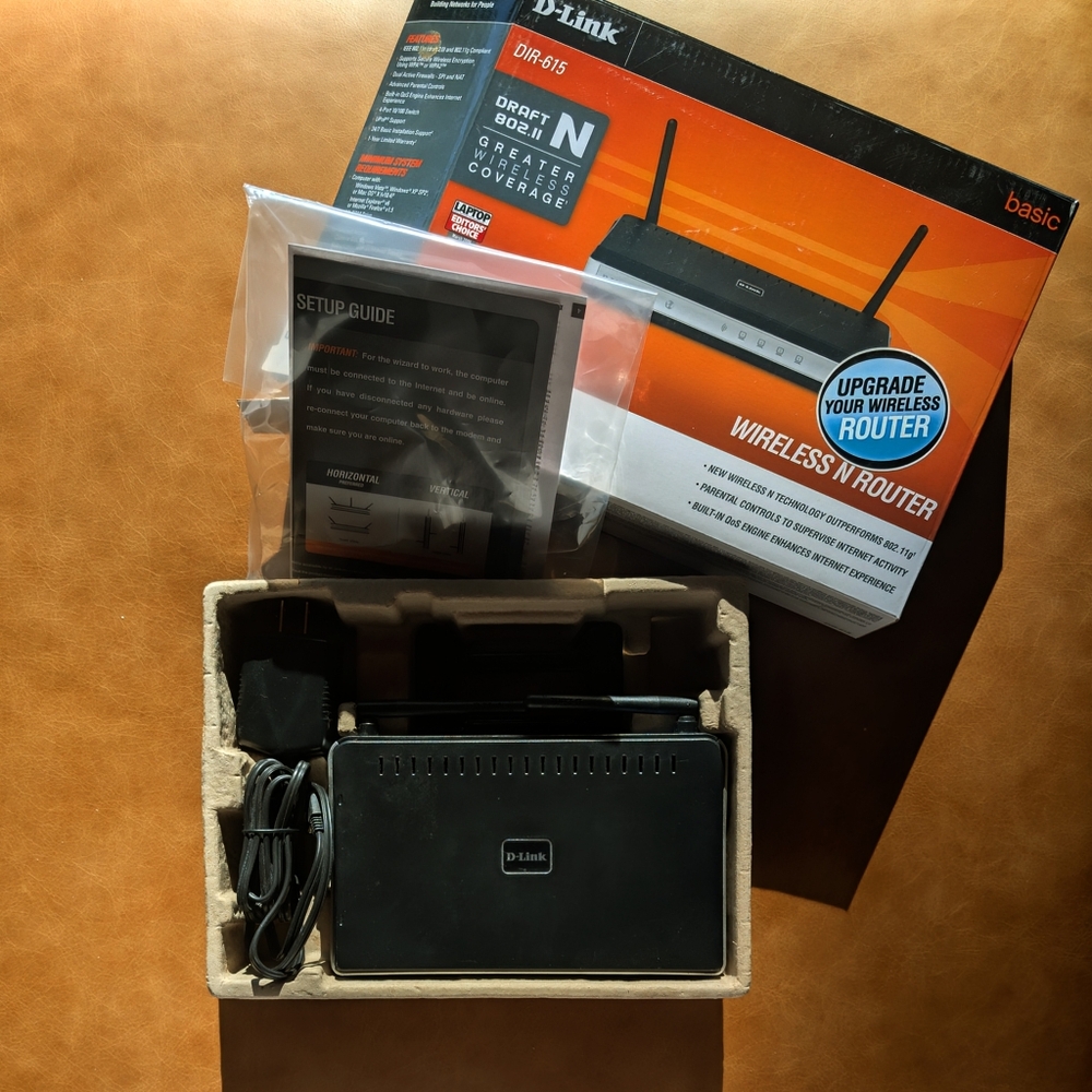 D-LINK DIR-615 Wireless Router with Dual Antennas in Box - EUC